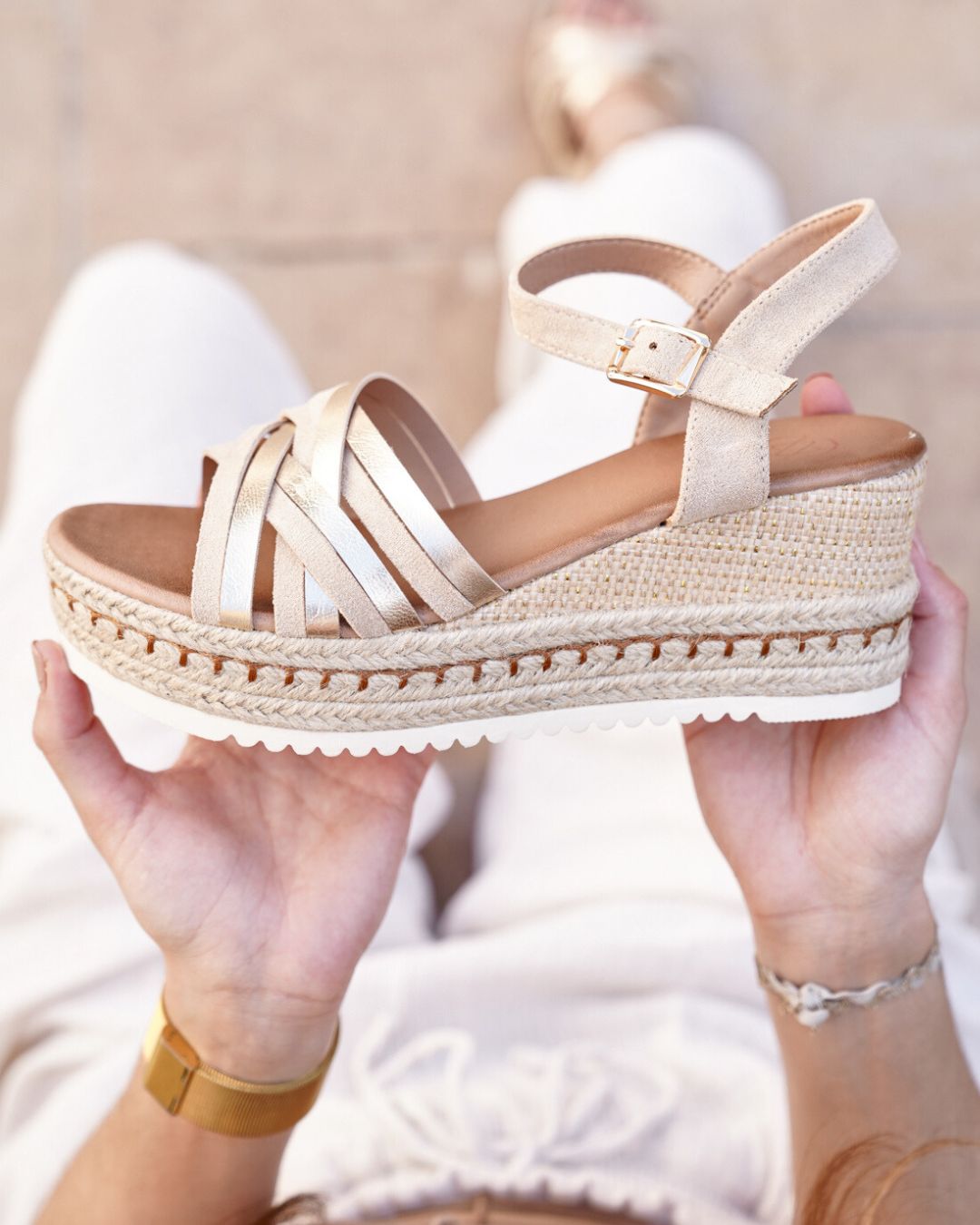 Sandale femme compensée confort beige - Alyson - Casualmode.de