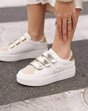 Damen-Sneaker in Gold und Weiß mit Klettverschluss - CL70 GOLD - Casualmode.de