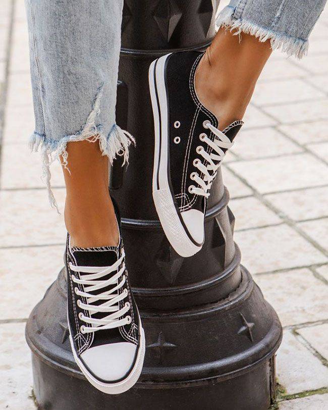 Sneaker für Damen aus schwarzem Leinwandstoff mit Schnürung - Sandra - Casualmode.de